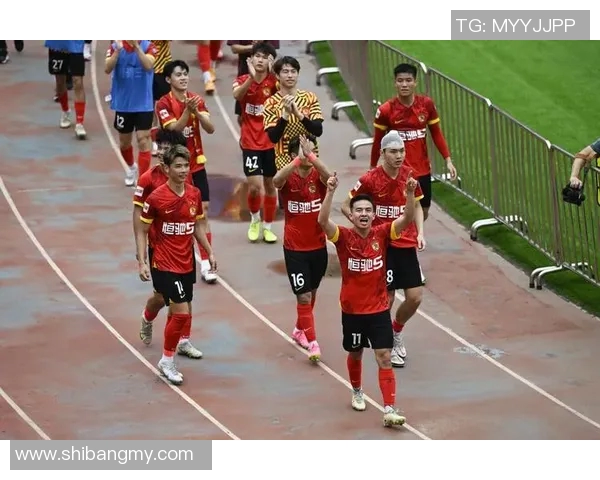 赛后分析:广州篮球队与南京篮球队的战术意识与表现对比 赛后分析:广州篮球队与南京篮球队的战术意识与表现对比