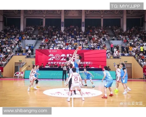 武汉篮球队在全国锦标赛中以78分稳居积分榜首位,展现强劲实力 武汉篮球队在全国锦标赛中以78分稳居积分榜首位,展现强劲实力