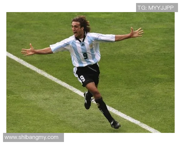 足球明星历年排名揭秘:谁是足坛真正的王者与传奇球员 足球明星历年排名揭秘:谁是足坛真正的王者与传奇球员